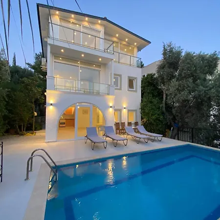 Zeytin Vila Kaş